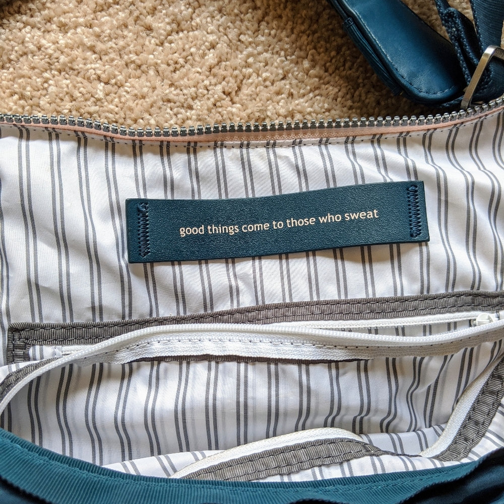 Lululemon workout bag - Picture 3 of 7
